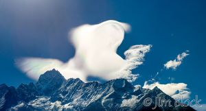 06  NPL-58850-Big-Cloud-over-Thamserku--Pan-(6).jpg